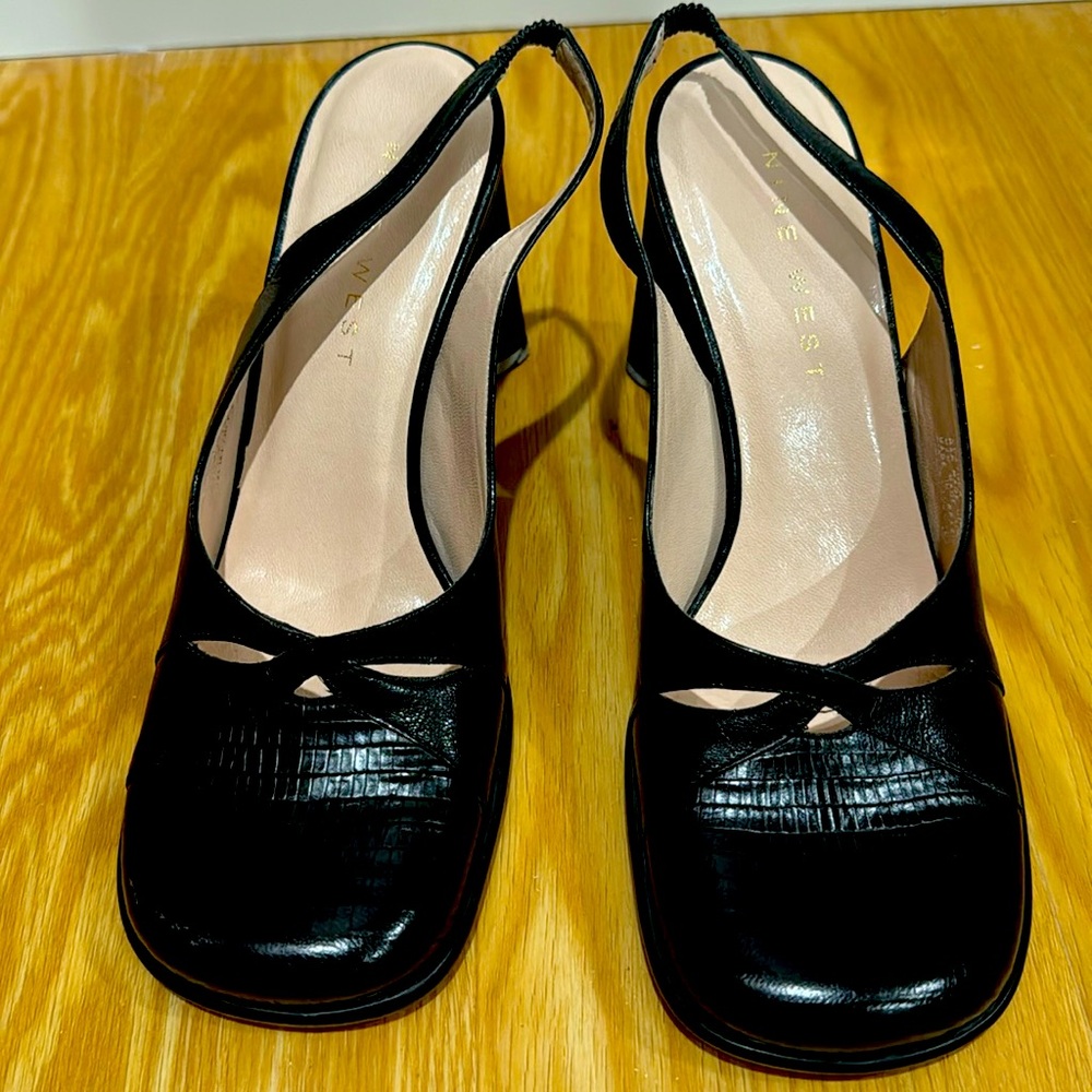 Vintage Nine West black leather Slingbacks sz7